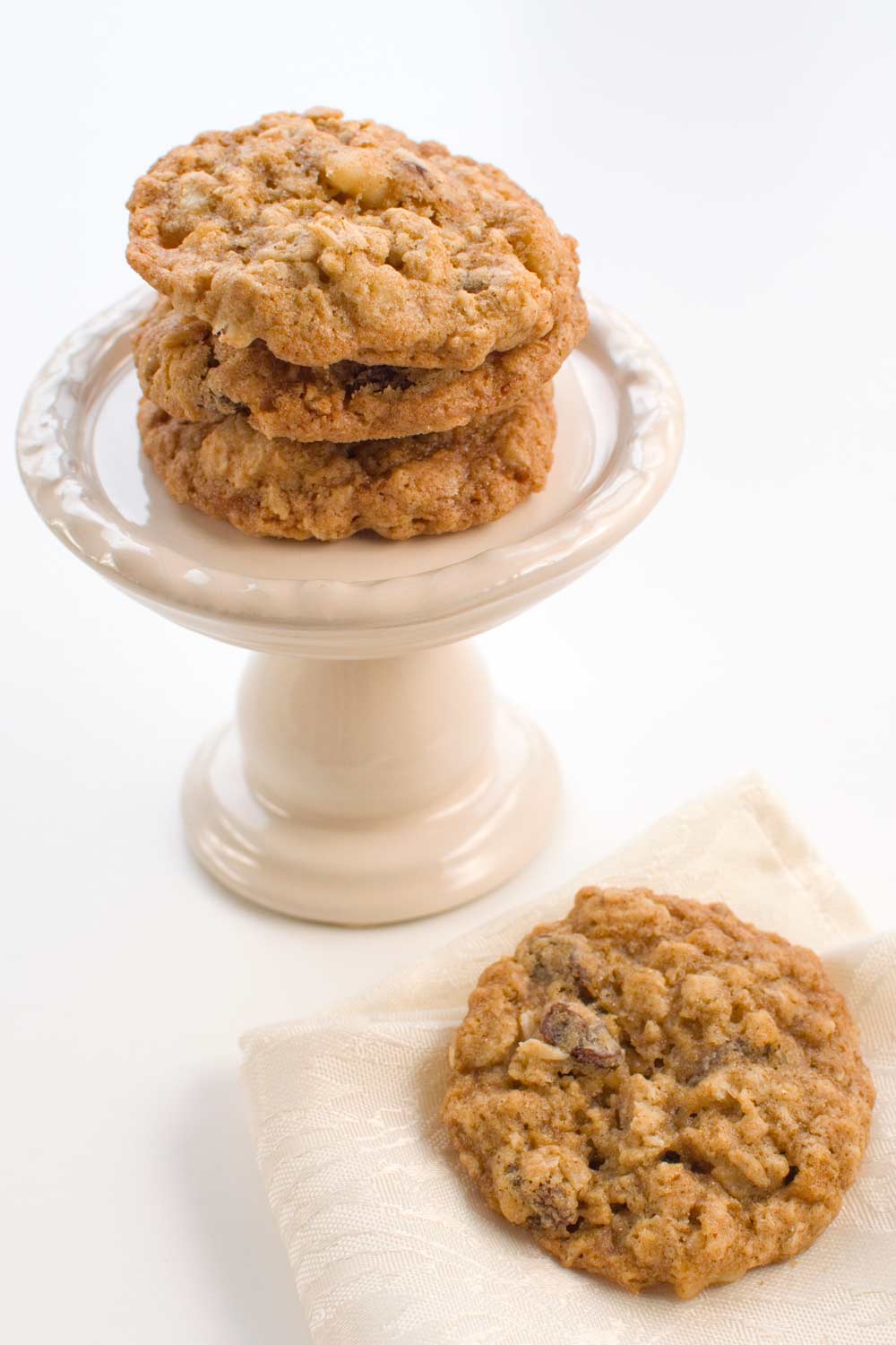 Oatmeal Cookies with Raisins and Nuts