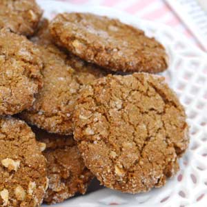 Molasses Oat Bran Cookies